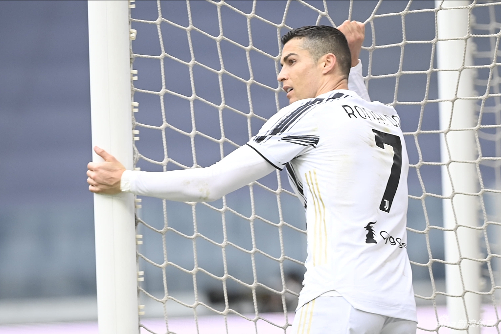 [意甲]尤文3-1热那亚 C罗中柱莫拉塔破门