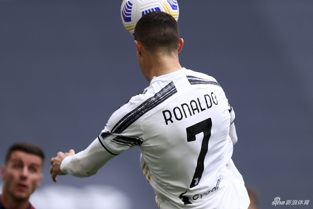 [意甲]尤文3-1热那亚 C罗中柱莫拉塔破门