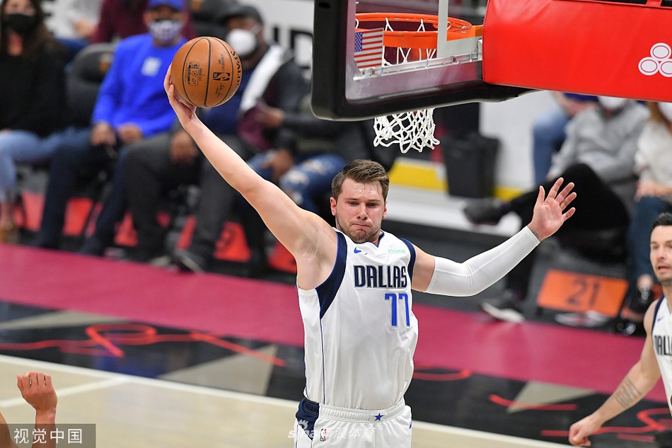 [NBA常规赛]独行侠124-97骑士