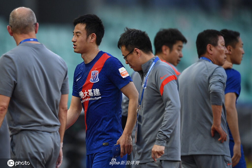 上海申花：曾诚两根肋骨骨折 彭欣力腓骨骨折