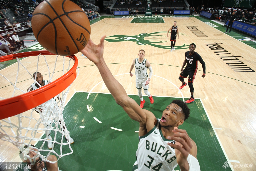 [NBA季后赛]热火98-132雄鹿 字母哥砍31分13板