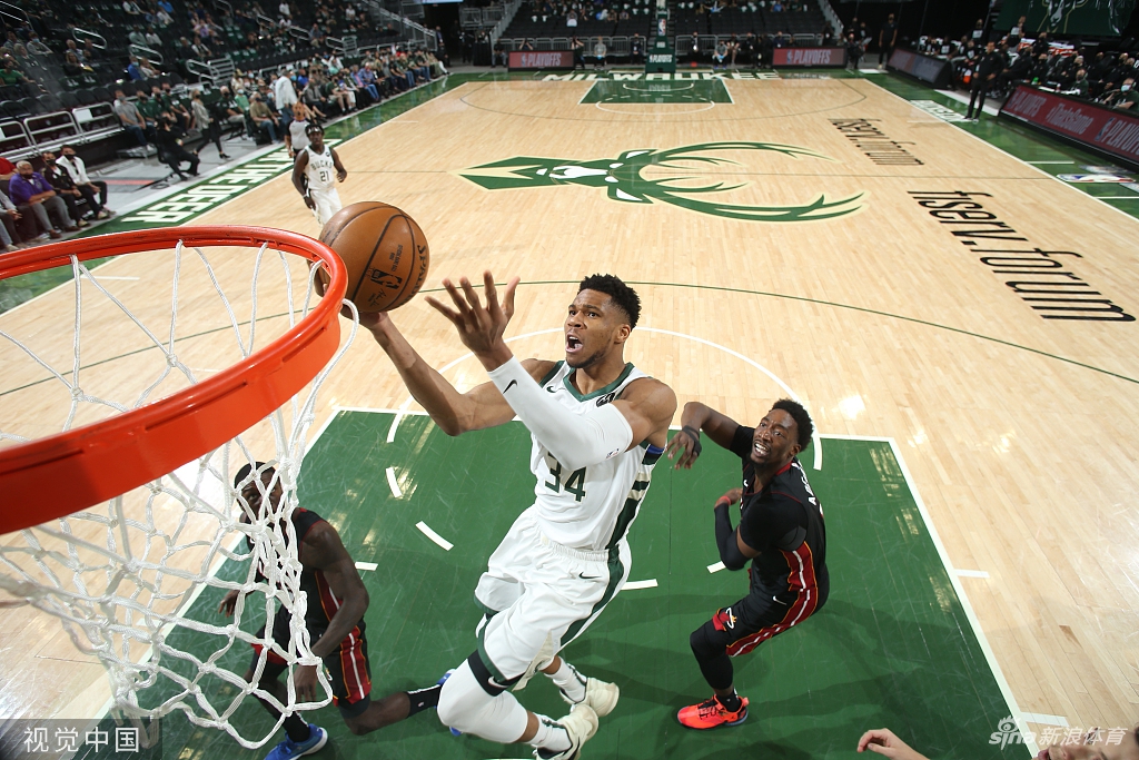 [NBA季后赛]热火98-132雄鹿 字母哥砍31分13板