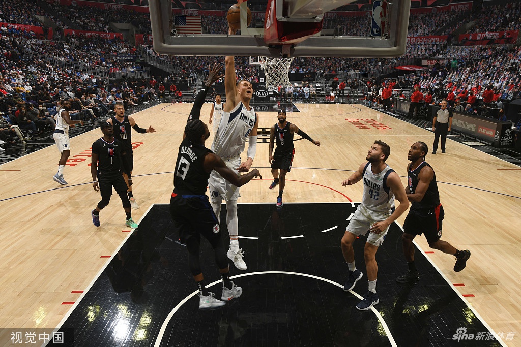 [NBA季后赛]独行侠127-121快船 东契奇39分拿两连胜