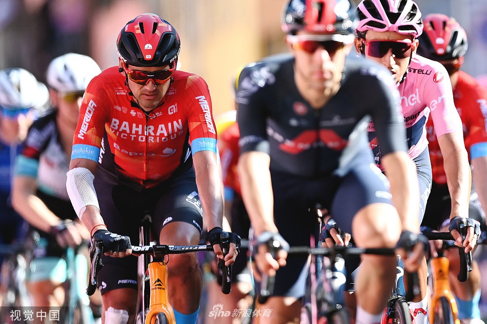 1 / 6 2021年5月28日,意大利,2021环意大利自行车赛第18赛段赛况.