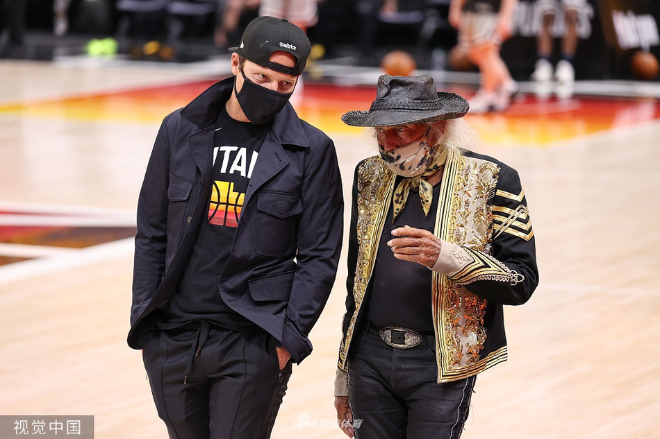 [NBA季后赛]快船109-112爵士 米切尔砍45分