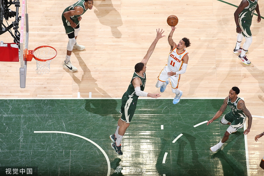 [NBA东部决赛]老鹰116-113雄鹿 特雷杨48分总分1-0