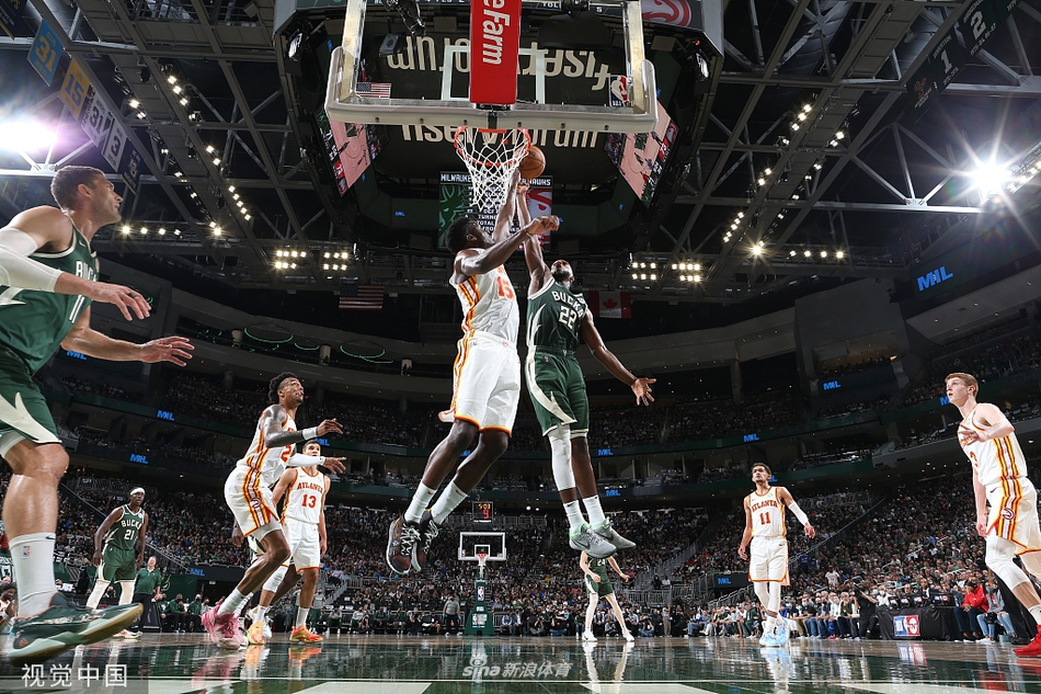 [NBA东部决赛]老鹰116-113雄鹿 特雷杨48分总分1-0