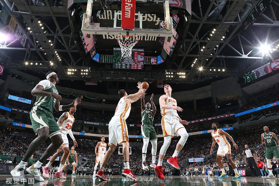 [NBA东部决赛]老鹰116-113雄鹿 特雷杨48分总分1-0