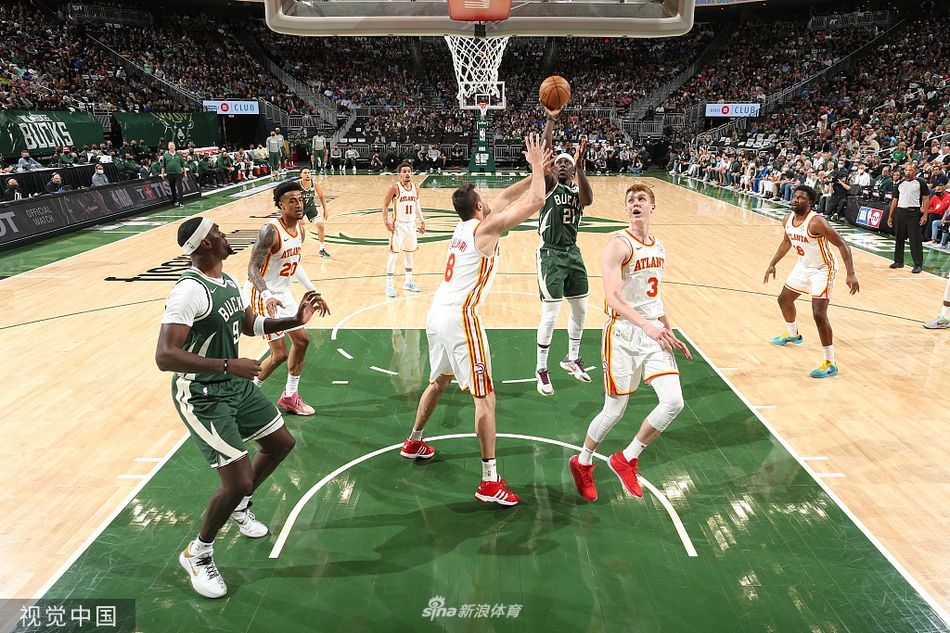 [NBA东部决赛]老鹰116-113雄鹿 特雷杨48分总分1-0