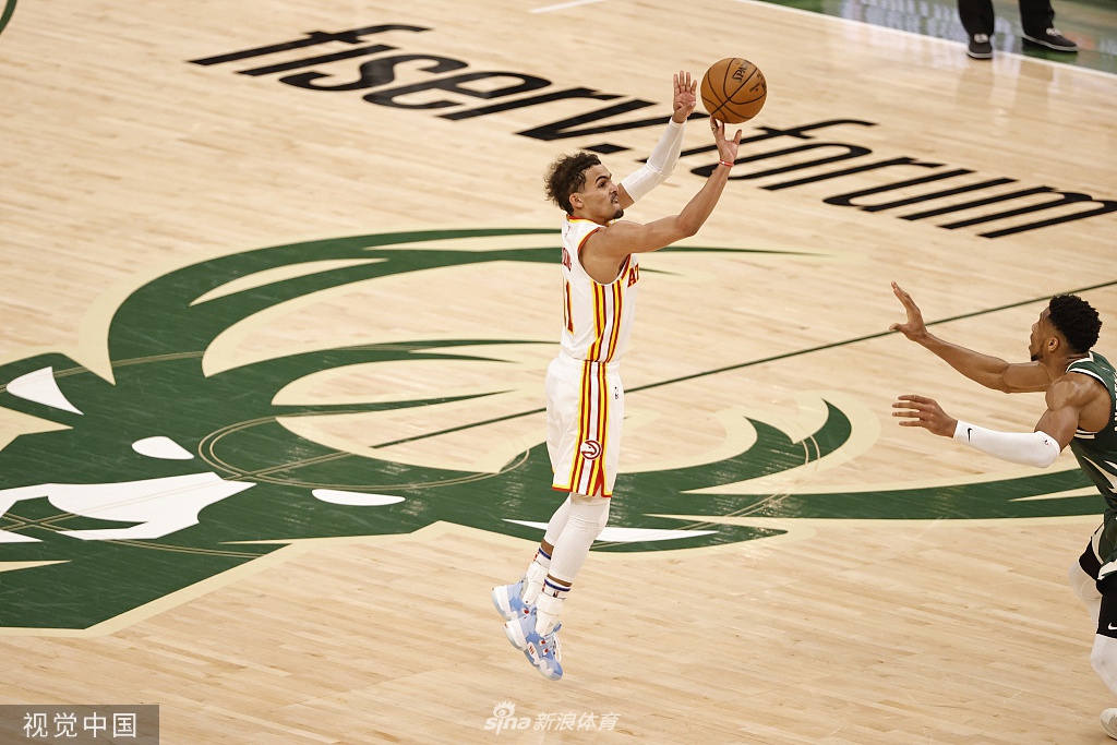 [NBA东部决赛]老鹰116-113雄鹿 特雷杨48分总分1-0