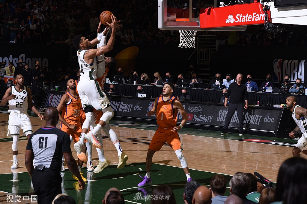 [NBA总决赛]太阳103-109雄鹿 字母哥26+14总分扳成2-2