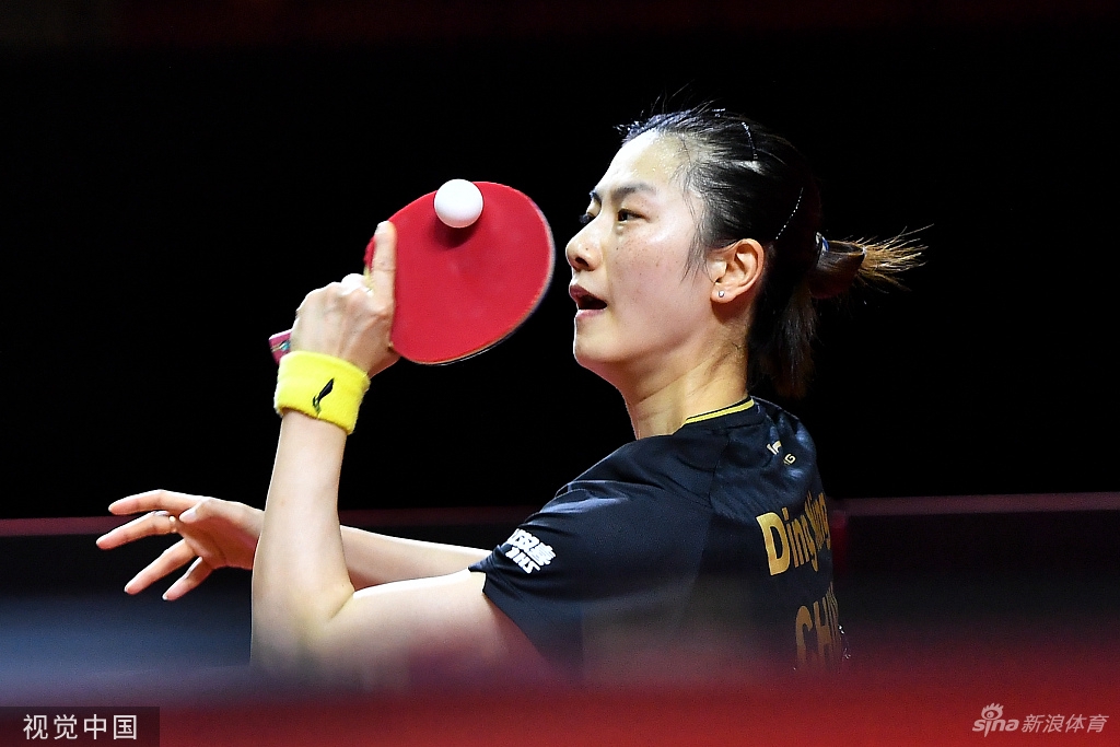 奥运冠军丁宁宣布退役 将就读北京大学