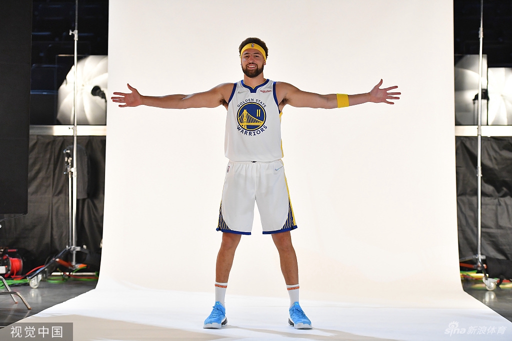 [NBA]勇士队媒体日库里汤神合体