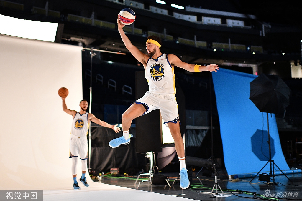 [NBA]勇士队媒体日库里汤神合体