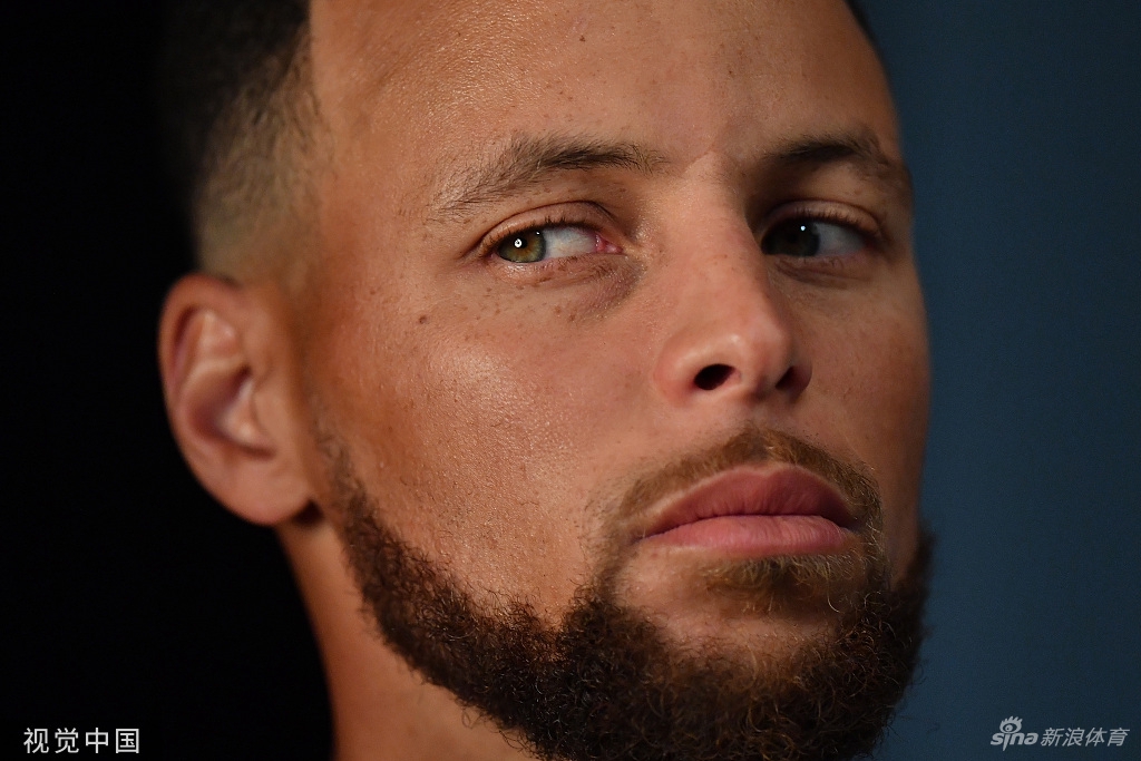 [NBA]勇士队媒体日库里汤神合体