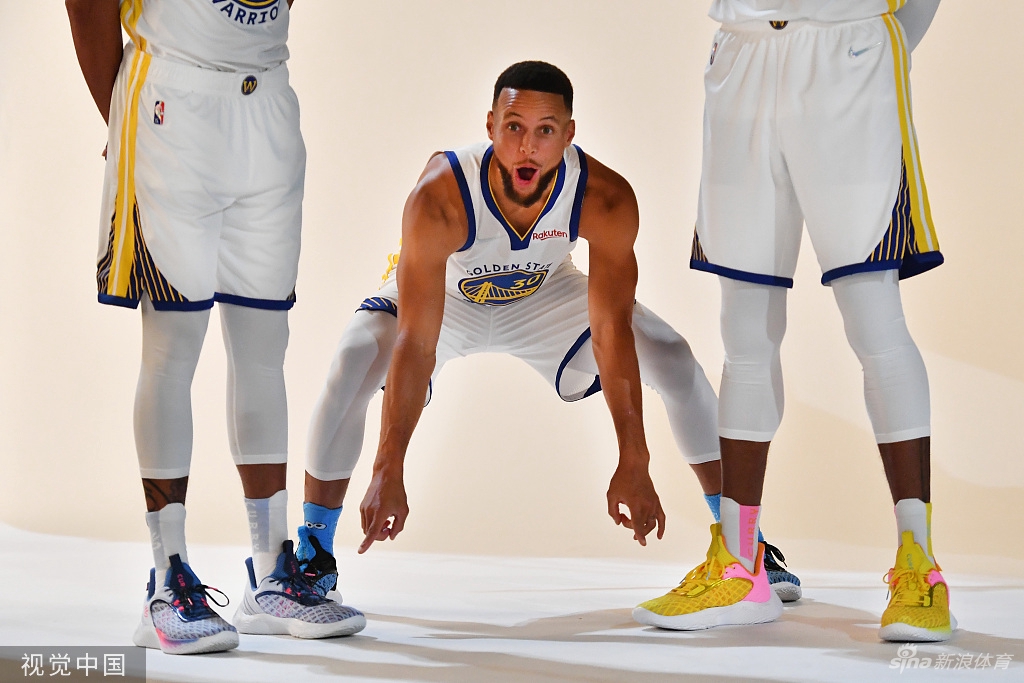 [NBA]勇士队媒体日库里汤神合体