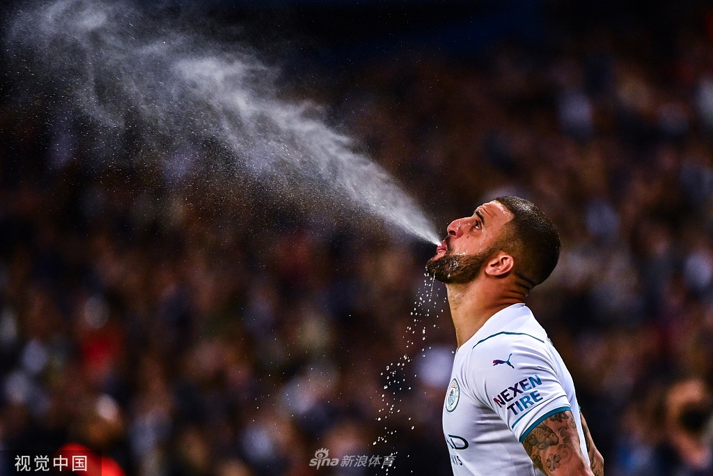 [欧冠]大巴黎2-0曼城 梅西破门