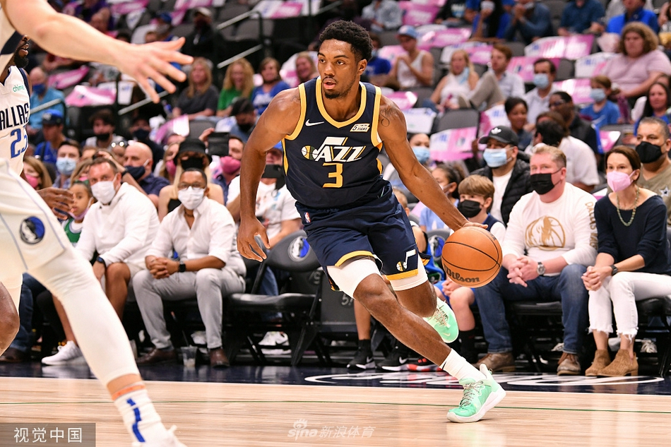 [NBA季前赛]爵士101-111独行侠