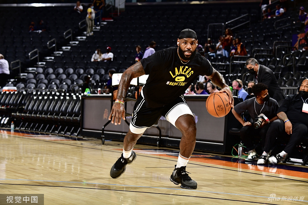 [NBA季前赛]湖人105-117太阳 詹姆斯威少缺阵