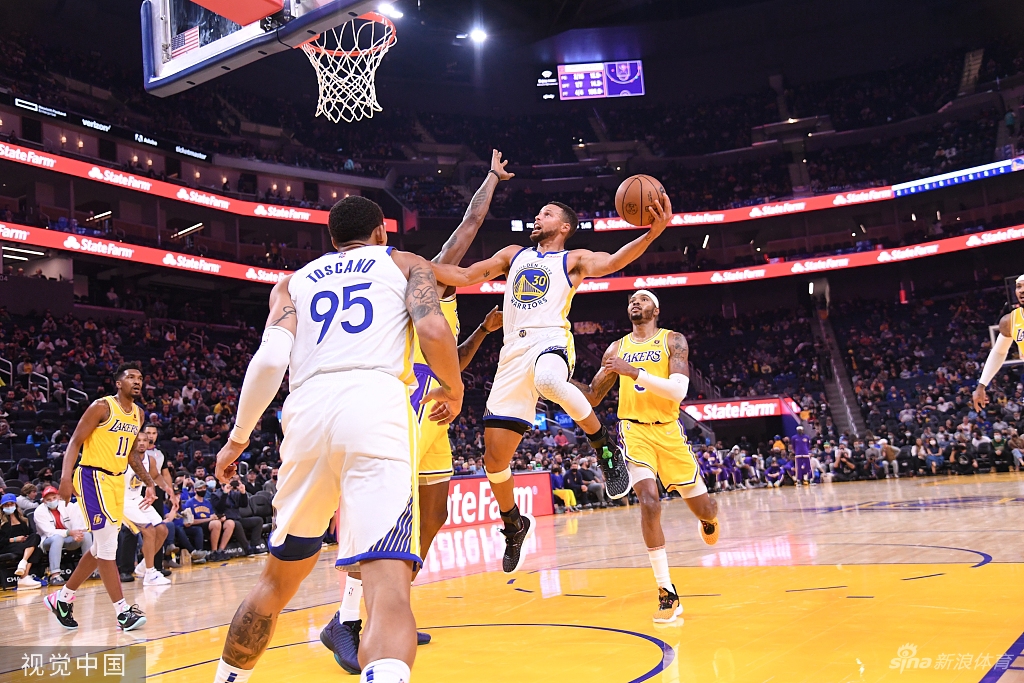 [NBA季前赛]湖人114-121勇士 库里30分