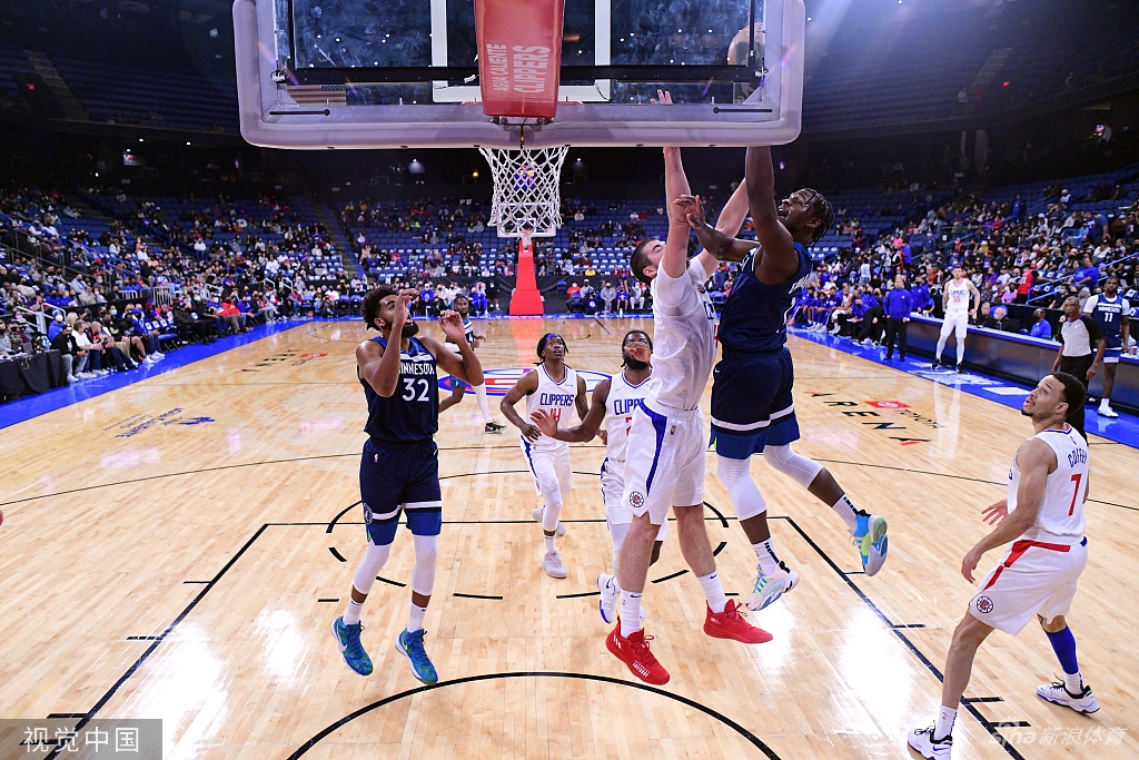 [NBA季前赛]森林狼128-100快船