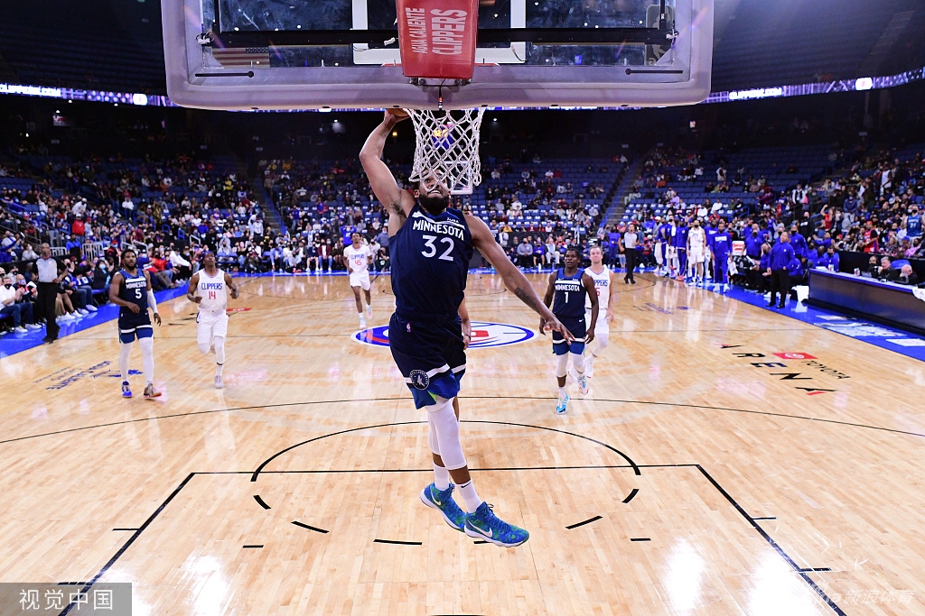 [NBA季前赛]森林狼128-100快船