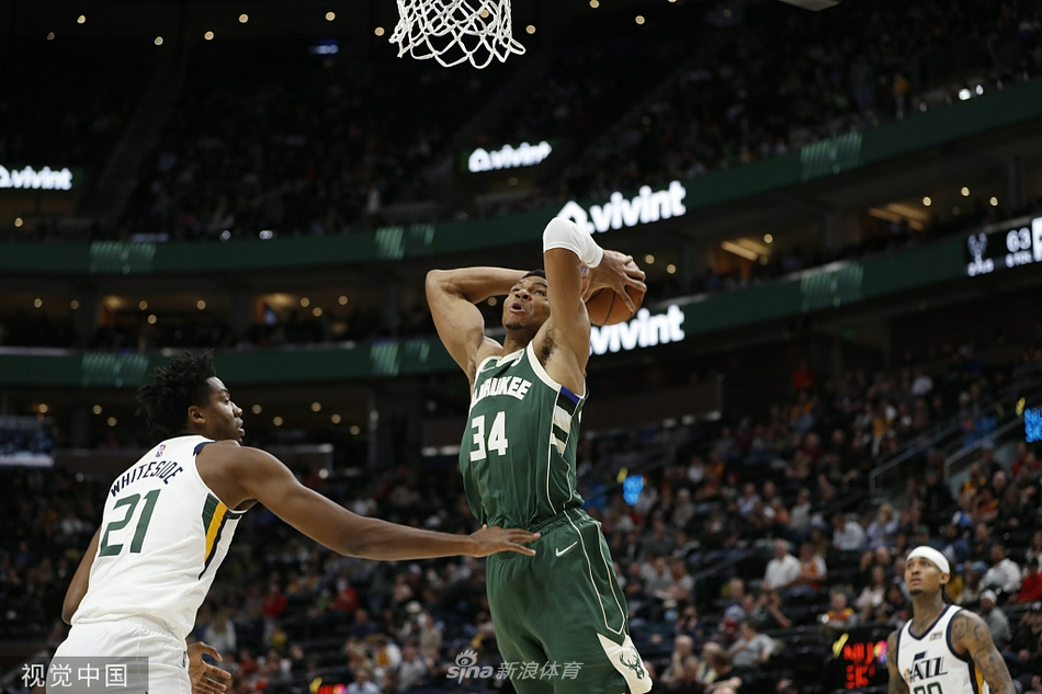 [NBA季前赛]雄鹿120-124爵士