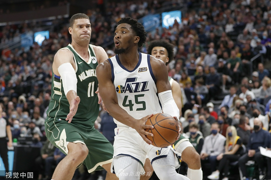 [NBA季前赛]雄鹿120-124爵士