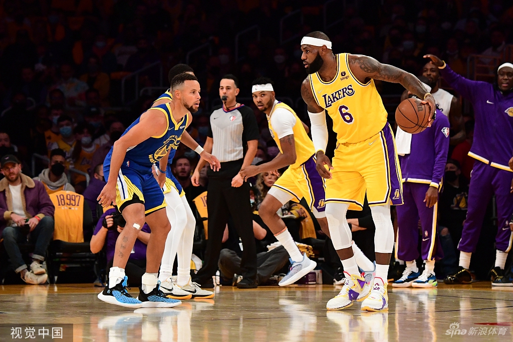 [NBA揭幕战]勇士121-114湖人