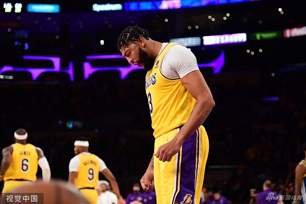 [NBA揭幕战]勇士121-114湖人