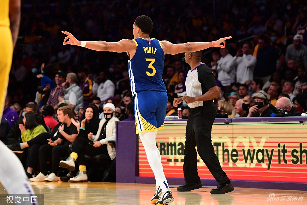 [NBA揭幕战]勇士121-114湖人
