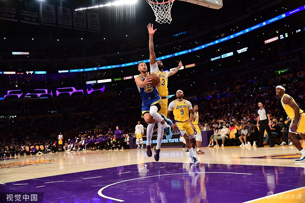 [NBA揭幕战]勇士121-114湖人