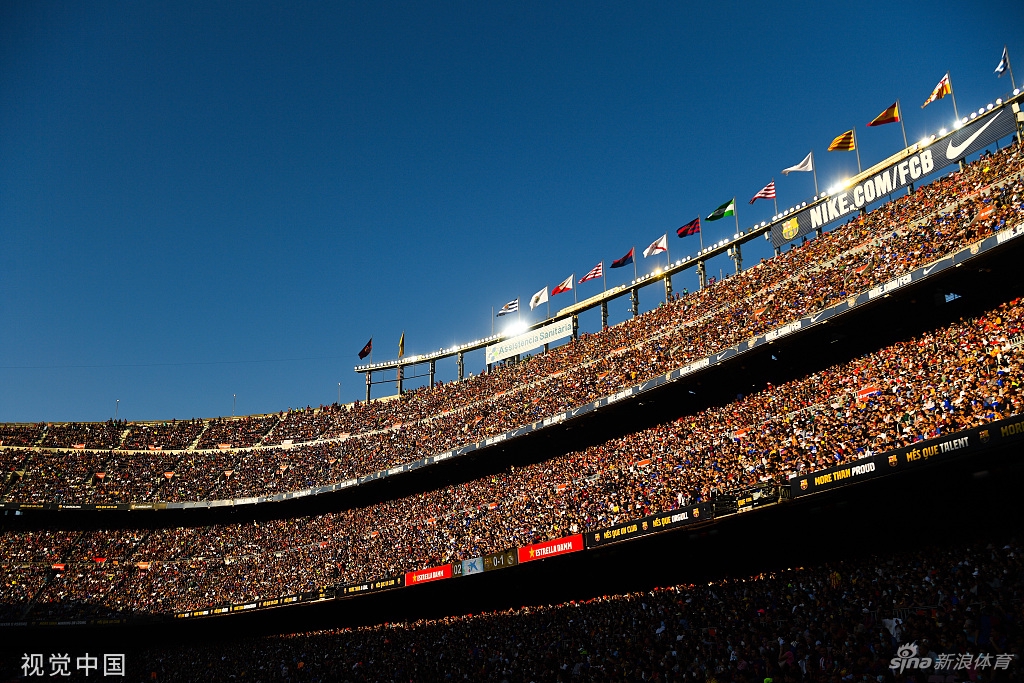 [西甲]皇马客场2-1巴萨 阿拉巴进球