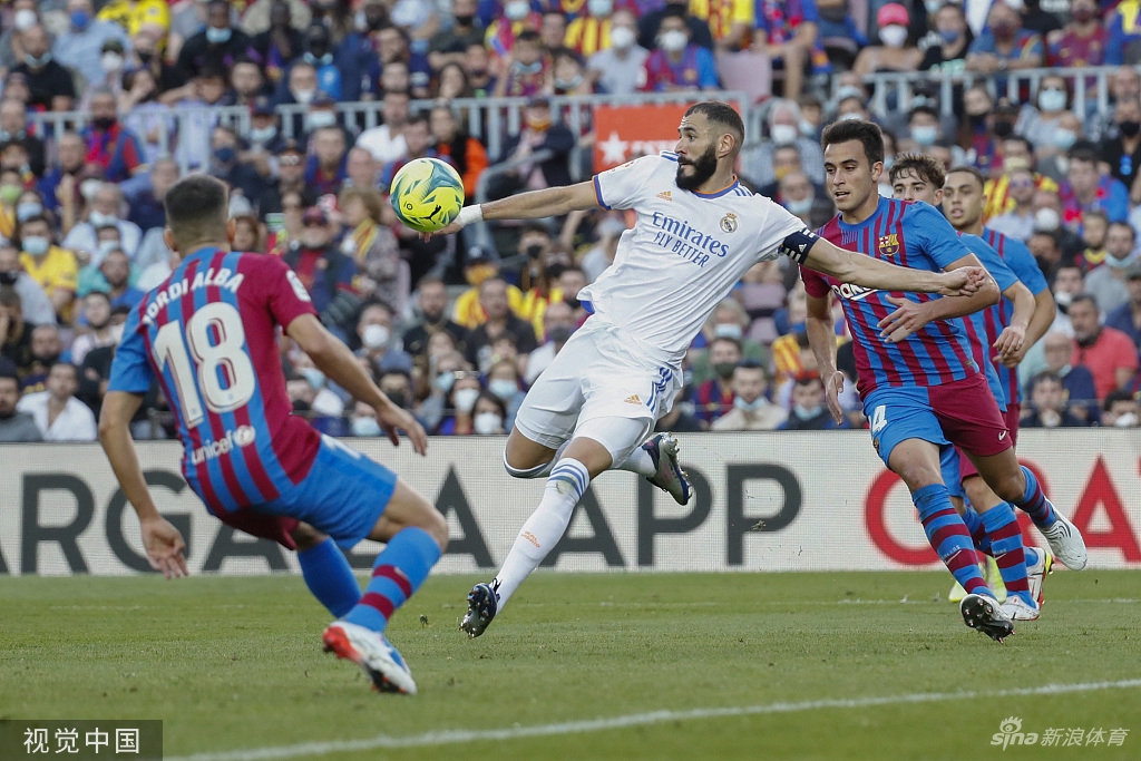 [西甲]皇马客场2-1巴萨 阿拉巴进球