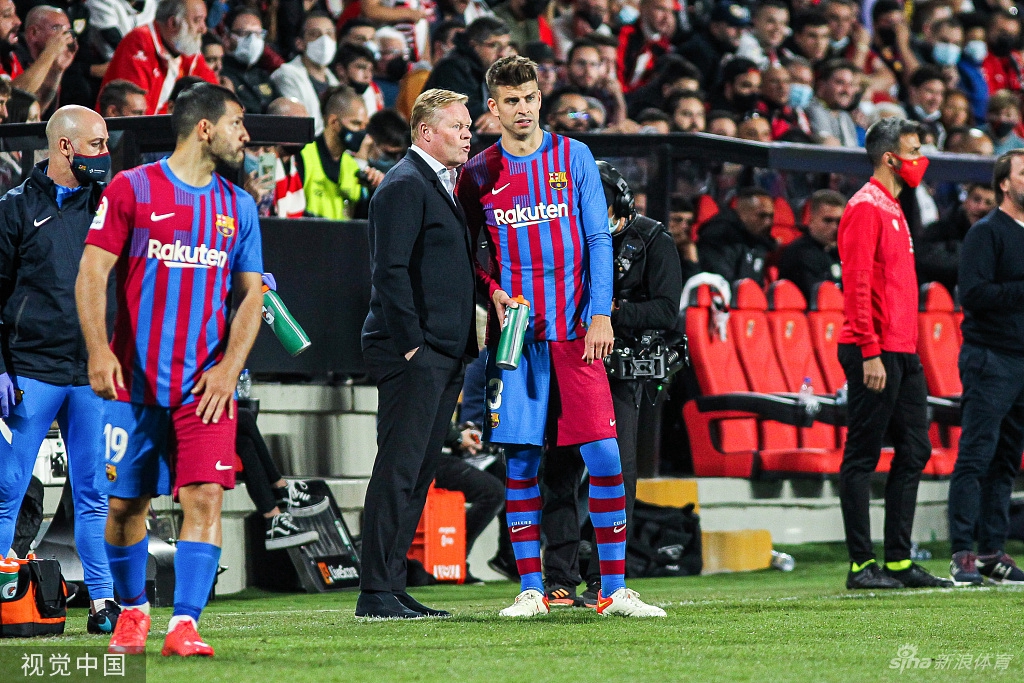 巴萨官方宣布主教练科曼下课