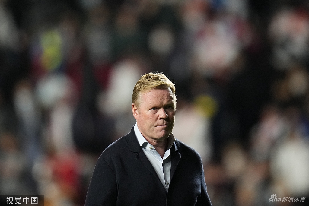 巴萨官方宣布主教练科曼下课