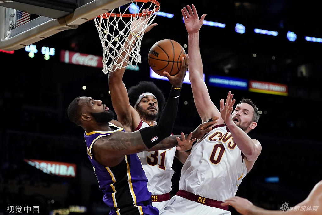 [NBA]骑士101-113湖人 詹姆斯复出