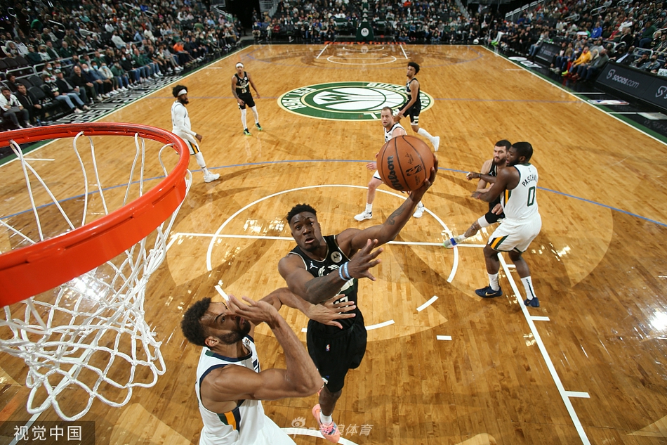 [NBA常规赛]爵士107-95雄鹿