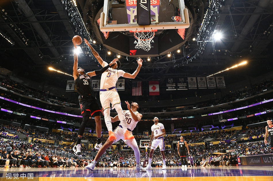 [NBA]火箭85-95湖人 詹姆斯15分8助攻