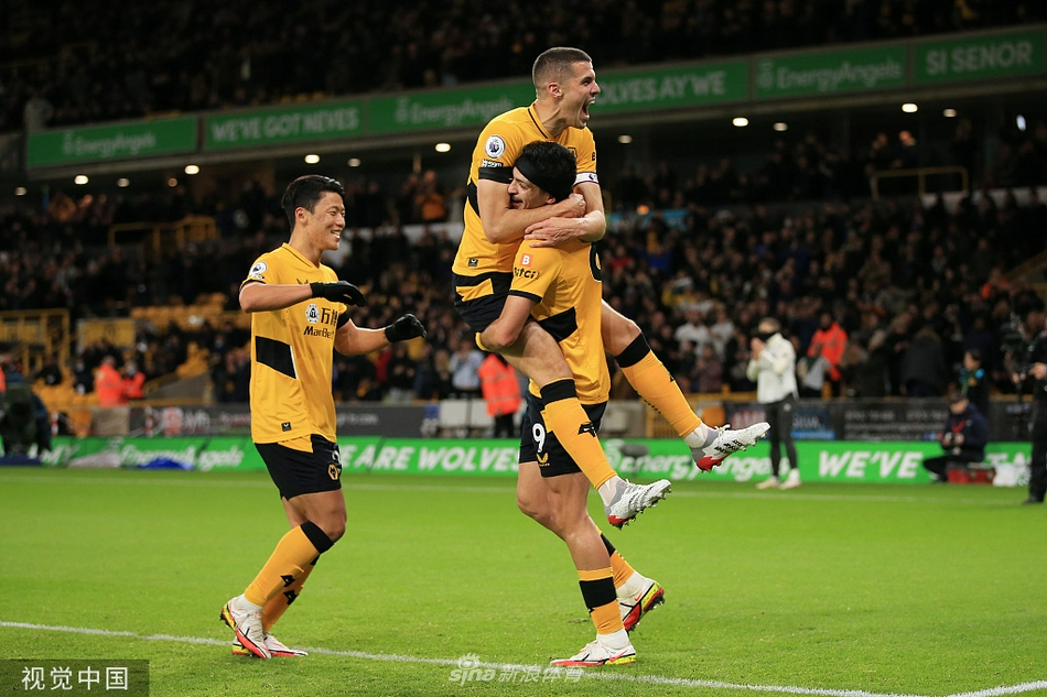 [英超]狼队2-1埃弗顿