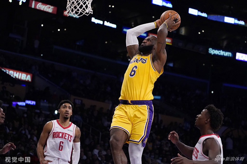 [NBA]火箭117-119湖人 詹皇30+10