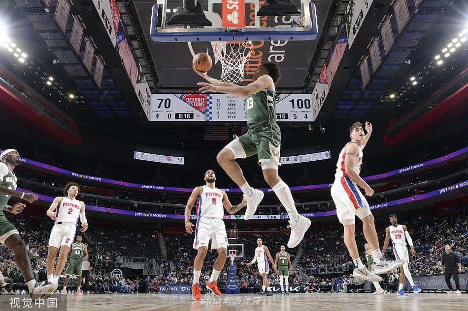 [NBA常规赛]雄鹿117-89活塞