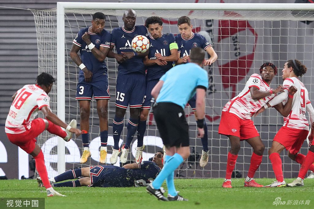 [欧冠]莱比锡2-2巴黎 维纳尔杜姆两球