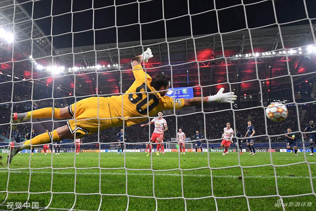 [欧冠]莱比锡2-2巴黎 维纳尔杜姆两球
