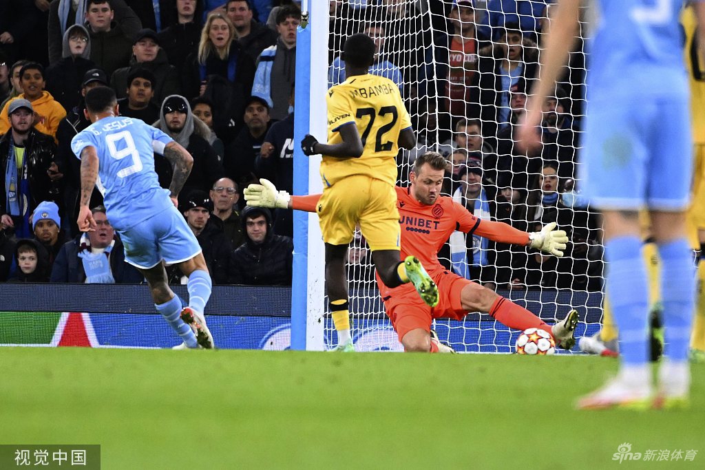 [欧冠]曼城4-1布鲁日 斯特林破门