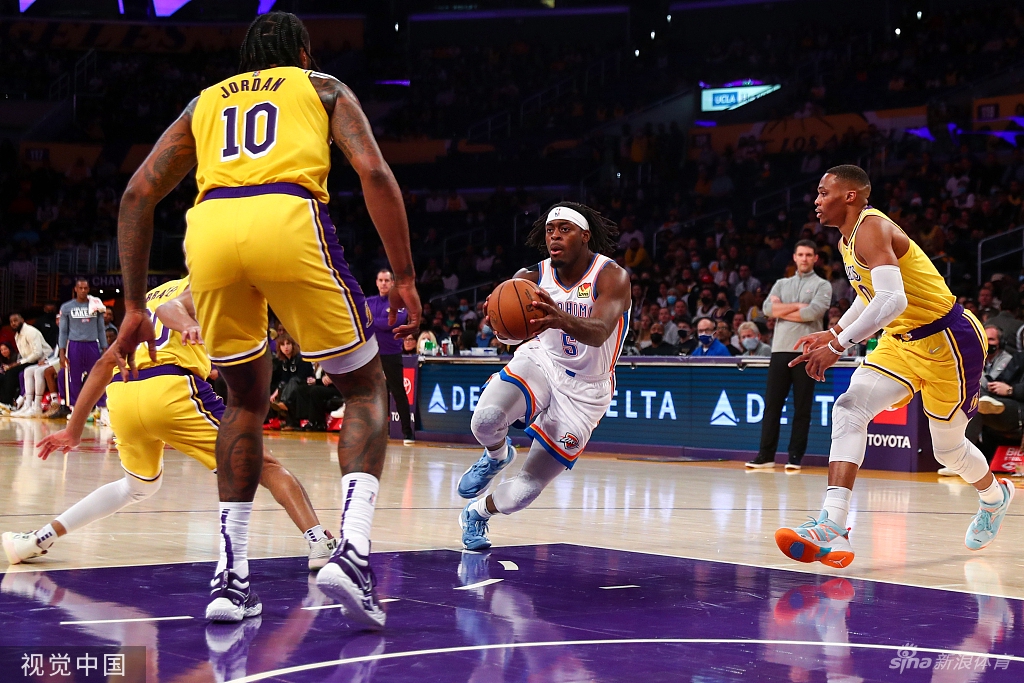 [NBA]雷霆107-104湖人 浓眉两双詹姆斯休战