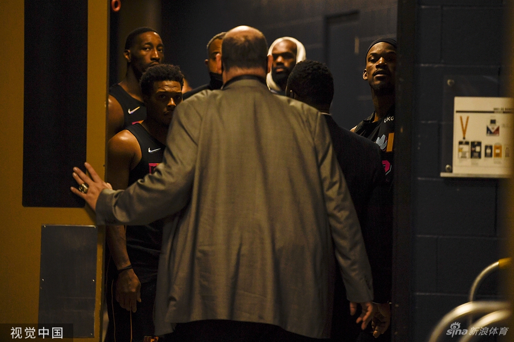 约基奇被联盟禁赛1场 大莫巴特勒被罚款