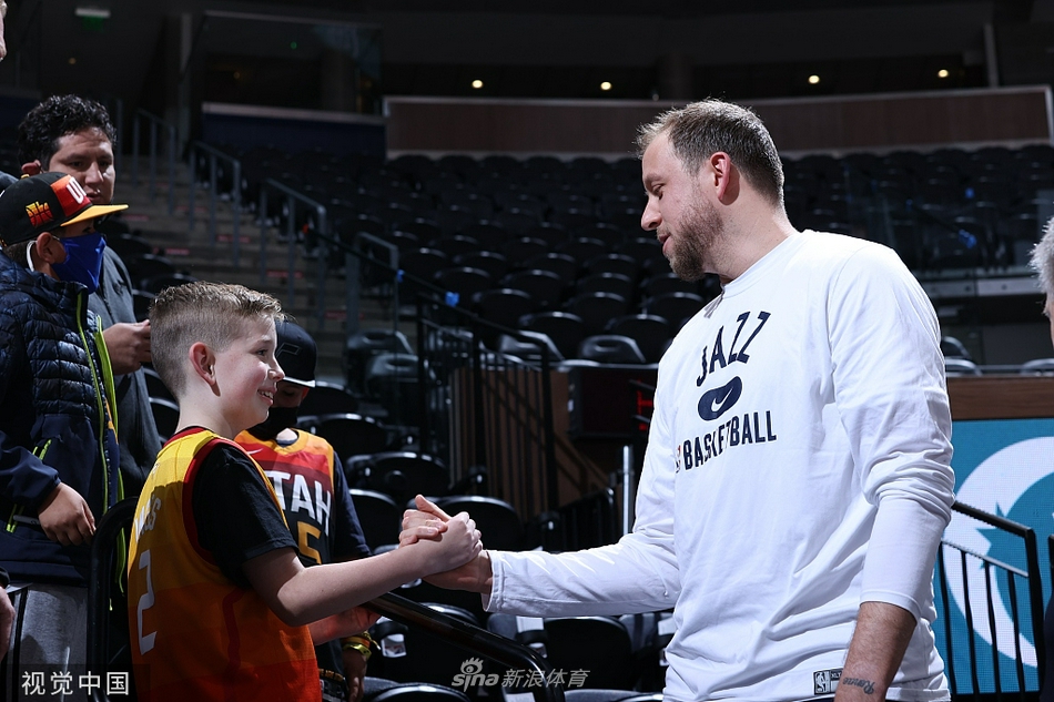 [NBA常规赛]老鹰98-110爵士