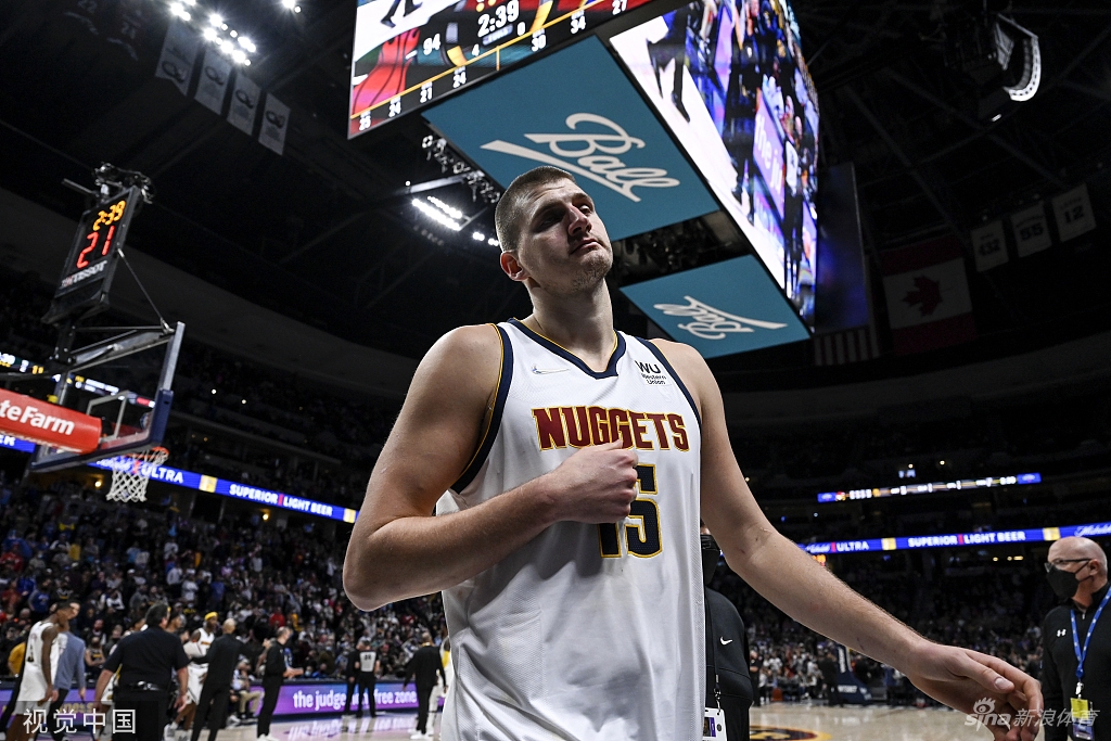 约基奇被联盟禁赛1场 大莫巴特勒被罚款