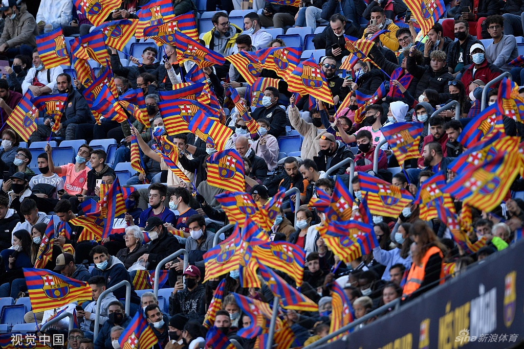 阿尔维斯亮相诺坎普：巴萨是我最后一站